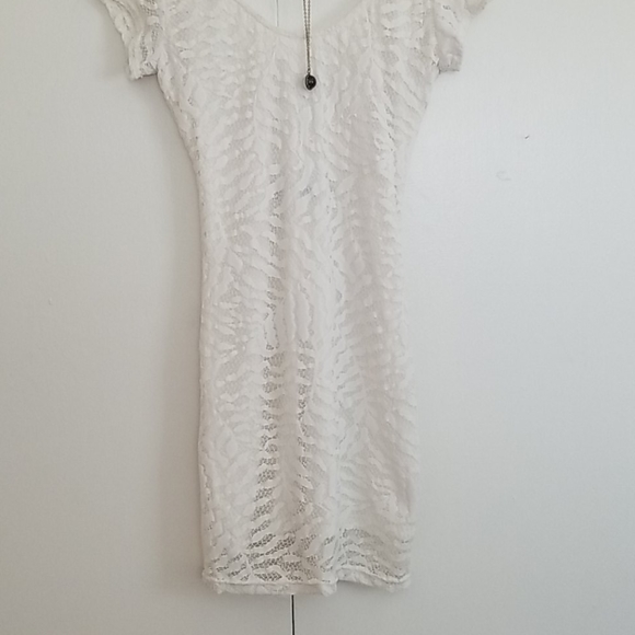 White lace bodycon mini dress - Picture 3 of 7